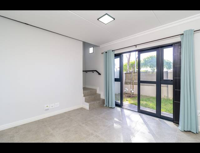 3 BEDROOM TOWNHOUSE TO LET IN HARFIELD VILLAGE
